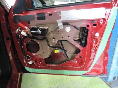 シトロエンC4ピカソドアスピーカー取り外し