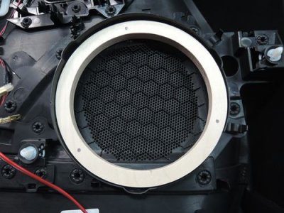 シトロエンC4ピカソドアトリムスピーカー位置