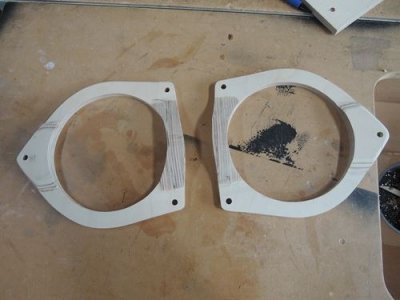 200系ハイエースワゴンインナーバッフル