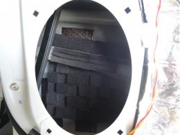 スピーカーバック　駄目なやり方右ドア