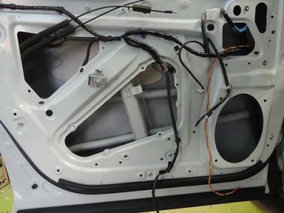 フォレスタードア