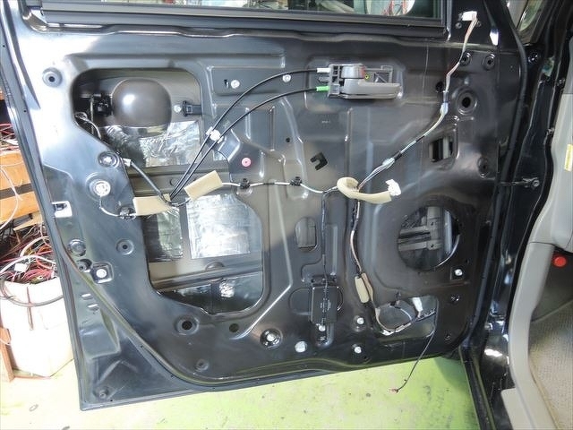 スズキ　スペイシアスピーカー交換　デッドニング