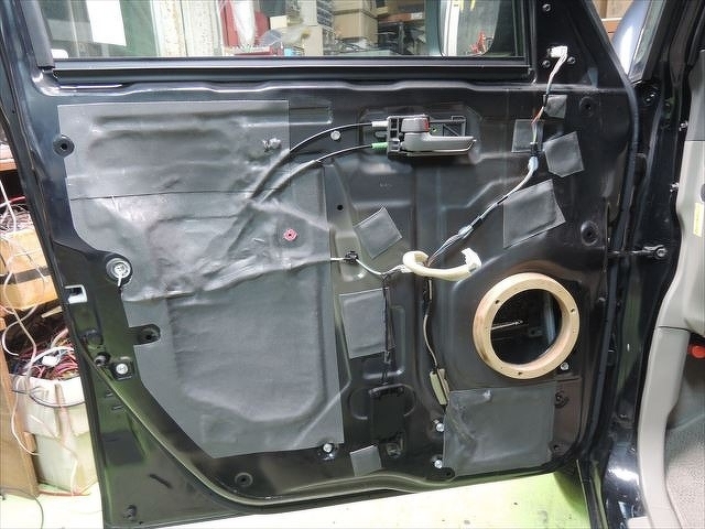 スズキ　スペイシアスピーカー交換　デッドニング