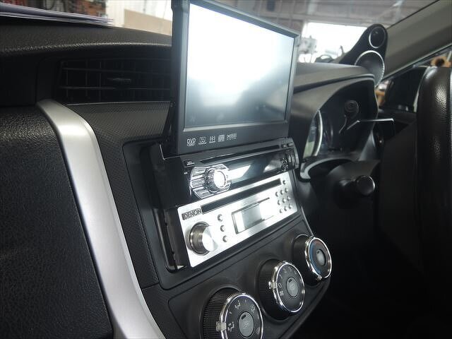 DENONのCDプレーヤーとモニター