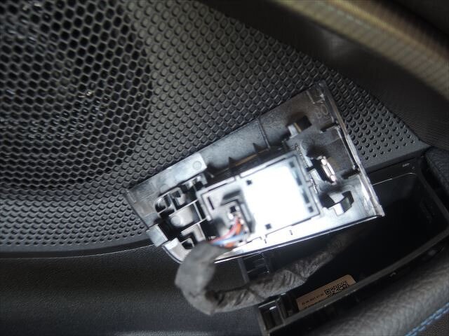 左ウインドースイッチパネル