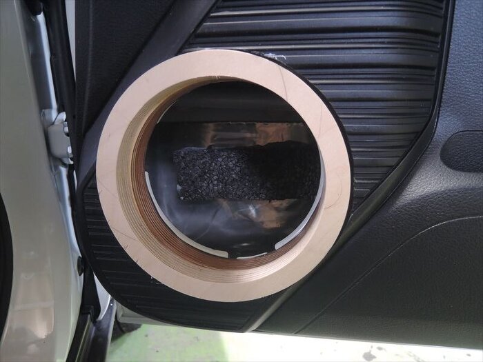 スズキハスラードアスピーカー用にバッフルの面合わせ