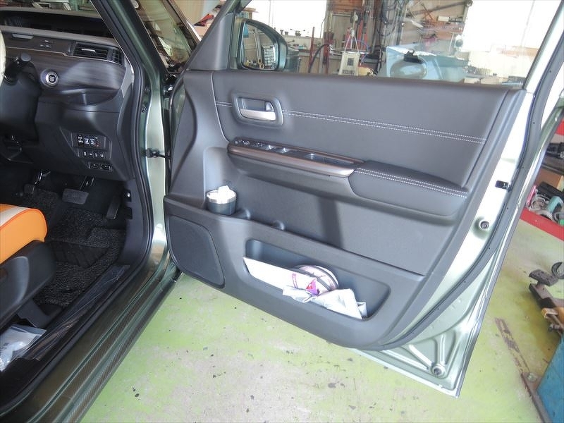 新型フリードのドア