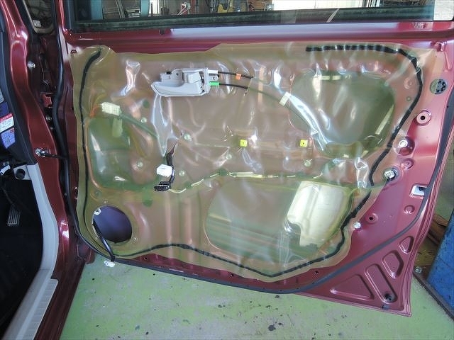 ダイハツ・ムーブ160S純正スピーカーの取り外し