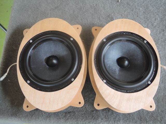 インナーバッフルとブルームーンオーディオSX165ウーハー