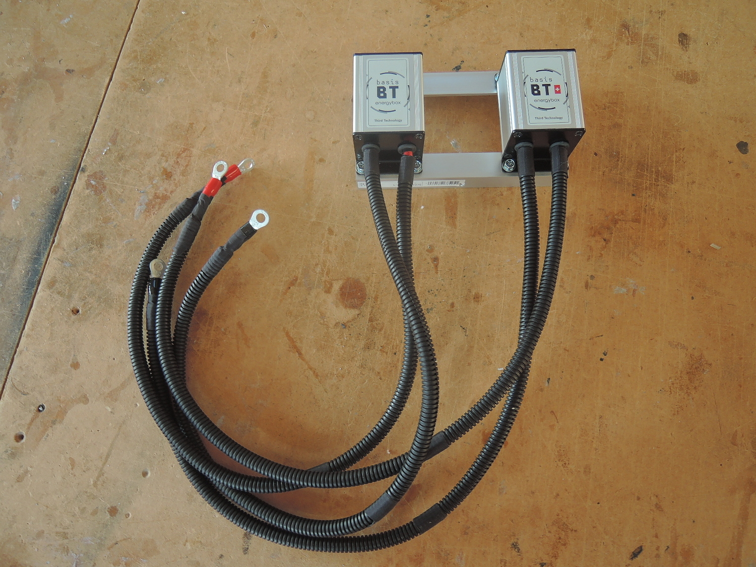 インプレッサーにエナジーボックスBASIS　BT、BT＋取り付け