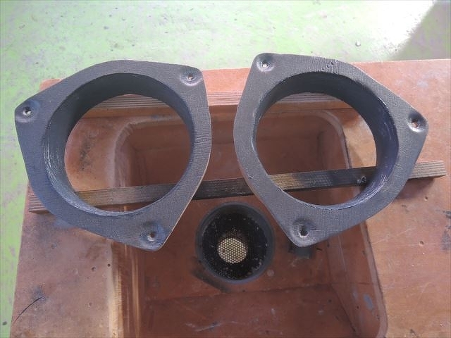 インナーバッフル製作例（バーチ材、防水塗装込）