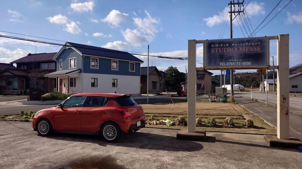 スズキスイフトスピーカー交換アウターバッフル化