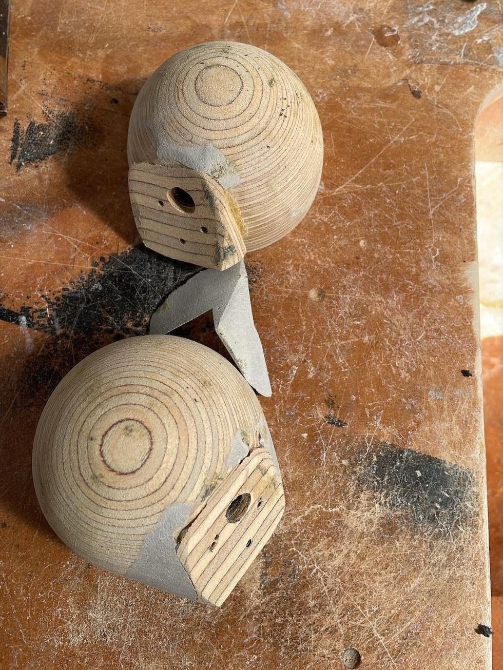 ツィーターマウント以前の車で使用してた物を加工し直しました。