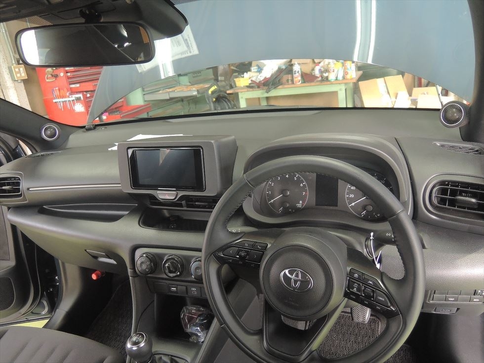 トヨタ　ヤリス　オーディオレス車