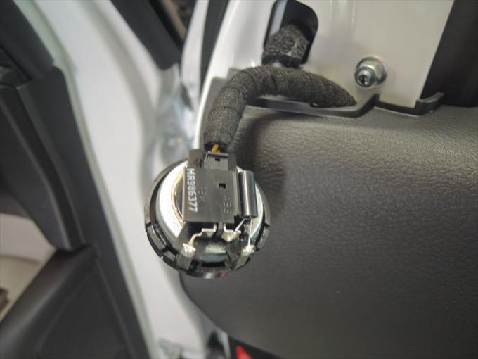 デリカニミは純正ツィーター取り外し