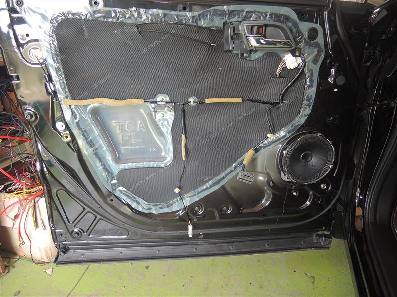 カロッツエリアのスピーカーがついていた