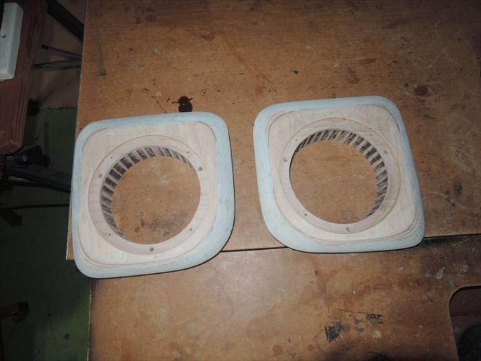 フリード用アウターバッフル製作整形