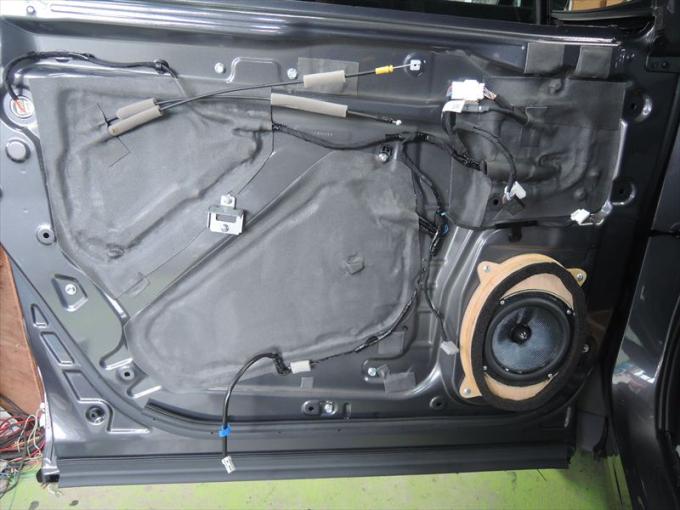 スピーカーの取り付け