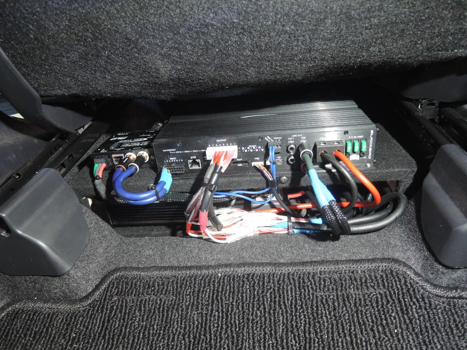 ARCAUDIO　BLACBIRD（ブラックバード）